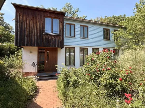 Immobilie in Bickenbach - Architektenhaus für Individualisten – außergewöhnliche Wohnqualität in naturnaher Lage - Bild 0