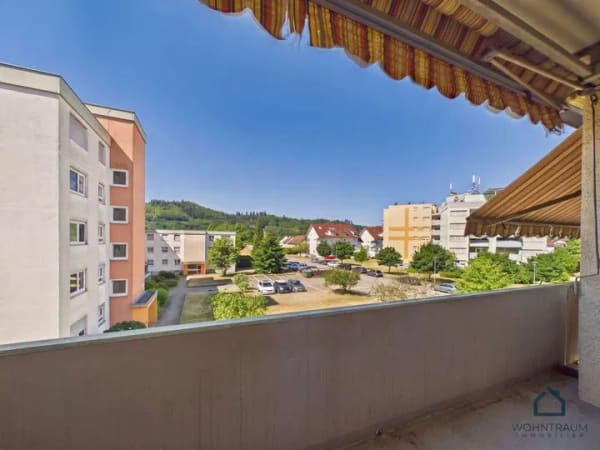 Immobilie in Gengenbach - Jetzt investieren: Gepflegte 4-Zimmer-Wohnung mit Balkon, Garage & Stellplatz - Bild 3