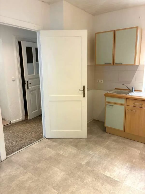 Immobilie in Schwabstedt - Charmantes Wohnhaus mit vermieteter Einliegerwohnung, gut gelegen in Schwabstedt. Investor-geeignet. - Bild 4