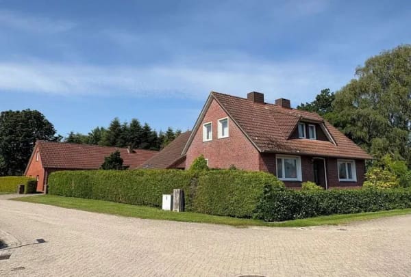 Immobilie in Ihlow - Gepflegtes Landhaus mit Garage in Ihlowerfehn; nahe dem Ortszentrum - Bild 1