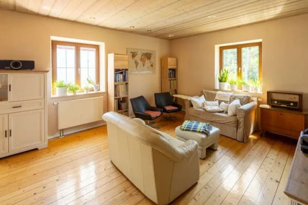 Immobilie in Kammlach - Wohnen mit hoher Lebensqualität: Gepflegtes Einfamilienhaus mit Pool und viel Privatsphäre - Bild 4