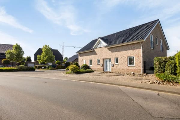 Immobilie in Waldfeucht - Kapellenstraße 2, Waldfeucht – Eine einzigartige Gelegenheit zum Wohnen, Arbeiten, für Mehrgenerationenwohnen oder Pflege im familiären Umfeld - Bild 1