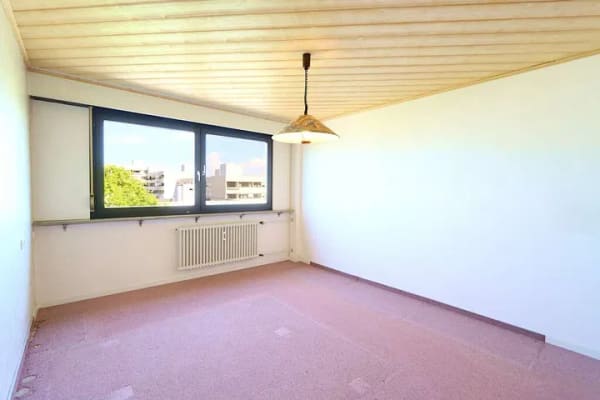 Immobilie in Tamm - Altersgerecht & komfortabel ! 4-Zimmer-Wohnung mit ca. 100 m², EBK, Südbalkon & TG – ab sofort frei! - Bild 4