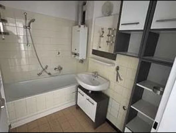 Immobilie in Bietigheim-Bissingen - Großzügige 4½ Zimmerwohnung mit Balkon im 3.OG in Bietigheim-Bissingen - Bild 3