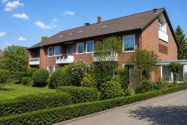 Immobilie in Norderstedt - Solide Erträge, gute Lage, überschaubare Größe,  Aufteilungsoption – ein sicheres Investment - Bild 0