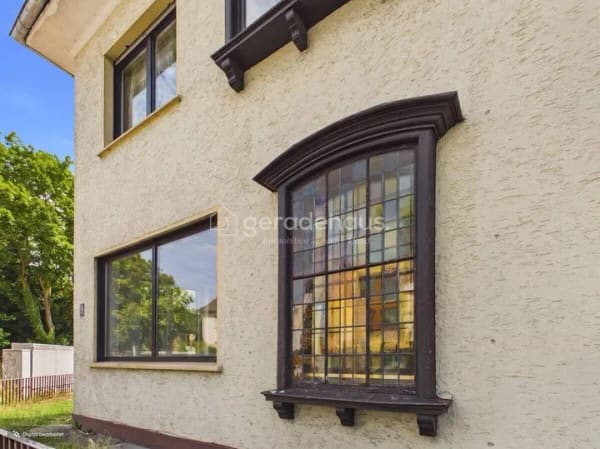 Immobilie in Lingen (Ems) - Sanierungsprojekt mit Potenzial - Mehrfamilienhaus in zentraler Lage von Lingen - Bild 2