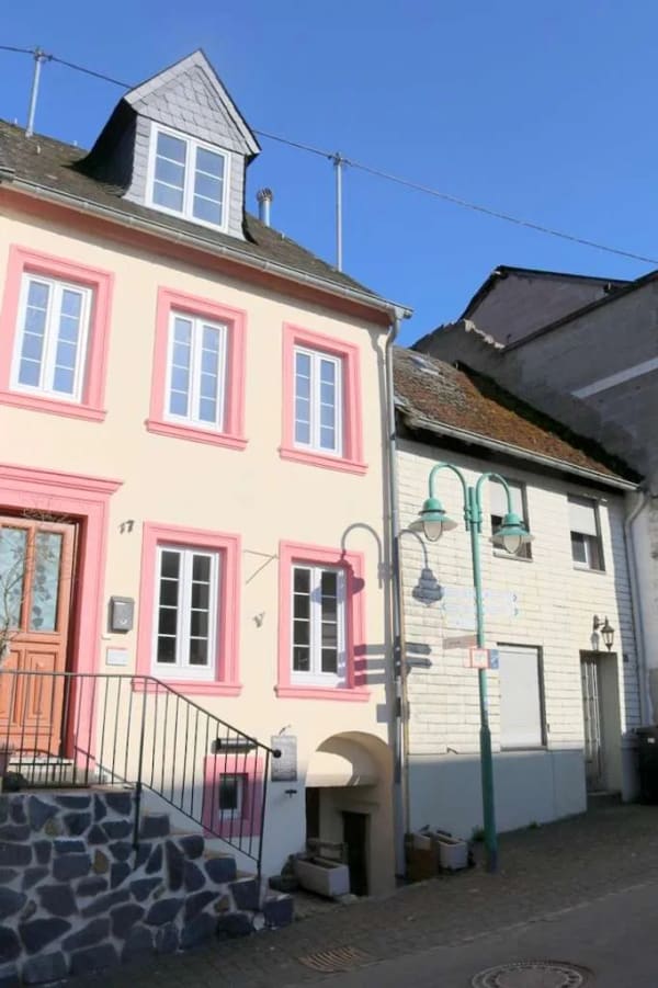 Immobilie in Starkenburg - Charmantes Ferienhaus mit Aussichtsterrasse - Bild 0