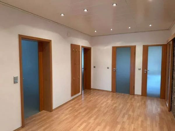 Immobilie in Homberg - Gepflegtes Wohnhaus mit großzügigen Raumangebot in naturnaher Wohnlage von Homberg-Caßdorf - Bild 2