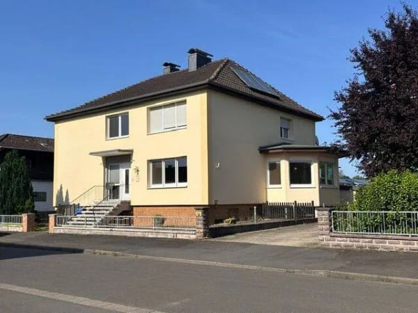 Immobilie in Homberg - Gepflegtes Wohnhaus mit großzügigen Raumangebot in naturnaher Wohnlage von Homberg-Caßdorf - Bild 3