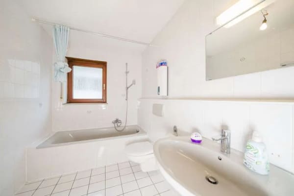 Immobilie in Oberriexingen - Sonnige 2-Zimmer-Wohnung mit Terrasse & TG-Stellplatz – sofort bezugsfrei - Bild 3