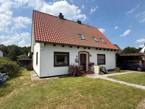 Immobilie in Beverstedt - Charmantes EFH auf traumhaftem Grundstück in Beverstedt - Stubben - Bild 1