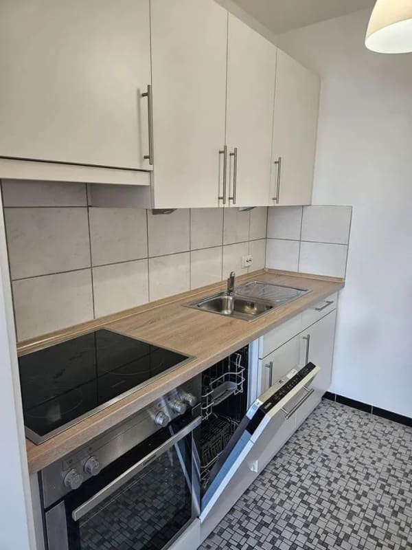 Immobilie in Wilster - Der erste Schlüssel, der wirklich dir gehört: Sanierte Wohnung mit Balkon - Bild 2