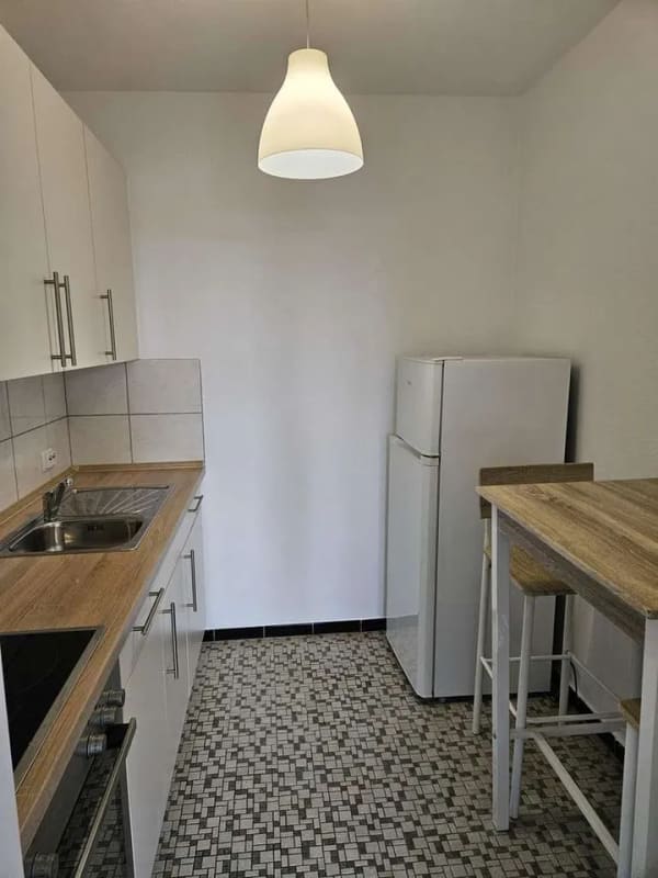 Immobilie in Wilster - Der erste Schlüssel, der wirklich dir gehört: Sanierte Wohnung mit Balkon - Bild 4