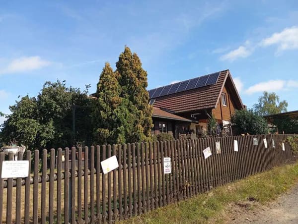 Immobilie in Freihung - wieviel ist dir Freiheit Wert? EFH  in exponierter Lage PV , Brunnen, Wald, Weiher,gr Halle, carport - Bild 3