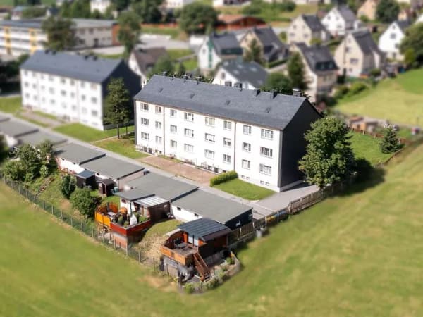 Immobilie in Sehmatal - 3-Raum-Wohnung im Erdgeschoss – mit Einbauküche, Garage und Gestaltungspotenzial - Bild 0