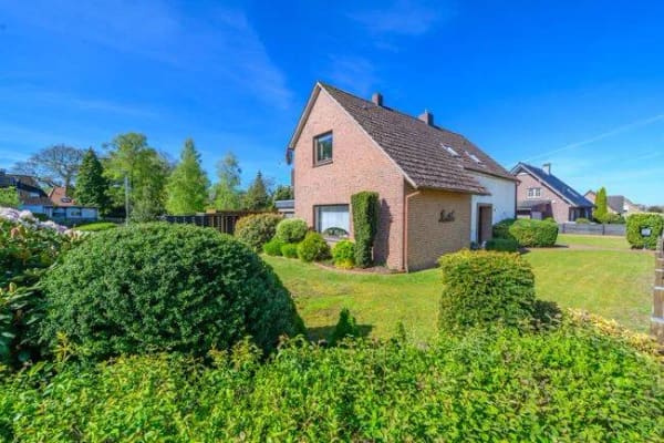 Immobilie in Ganderkesee - Ganderkesee-Bookholzberg: Familiengerechte Doppelhaushälfte mit einer Garage in sehr guter Lage!*KÄUFERPROVISIONSFREI* - Bild 1
