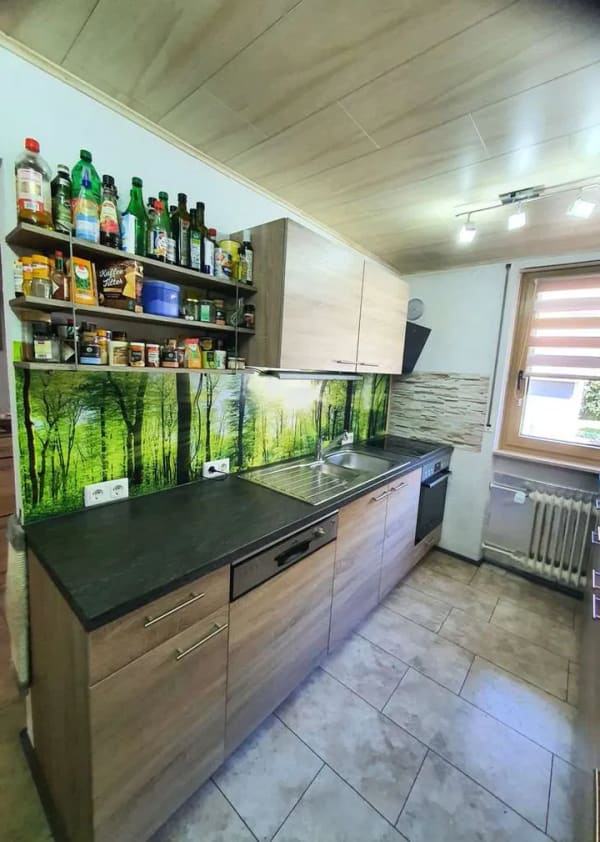 Immobilie in Niederwerrn - Viel Freiraum in Niederwerrn: Mittelreihenhaus mit sechs Zimmern - Bild 1