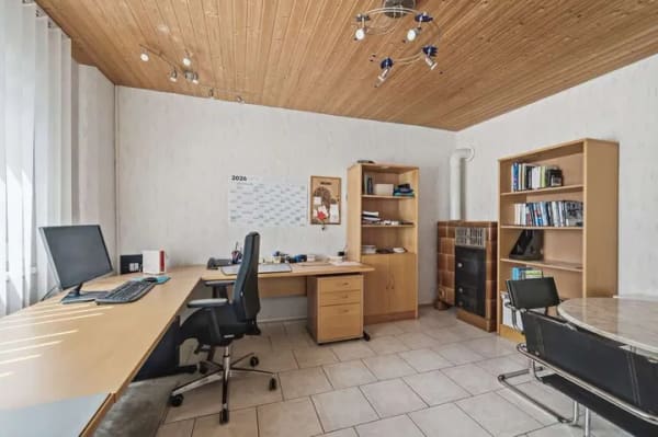 Immobilie in Tuttlingen - Wohnhaus mit vielen Möglichkeiten. Schönes Zweifamilienhaus in Möhringen - Bild 2