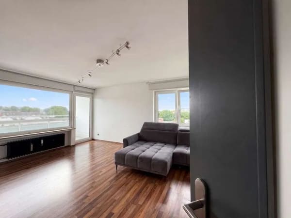 Immobilie in Künzell - Weitblick inklusive: 3-Zimmer-Wohnung mit Aufzug und barrierefreiem Zugang - Bild 1