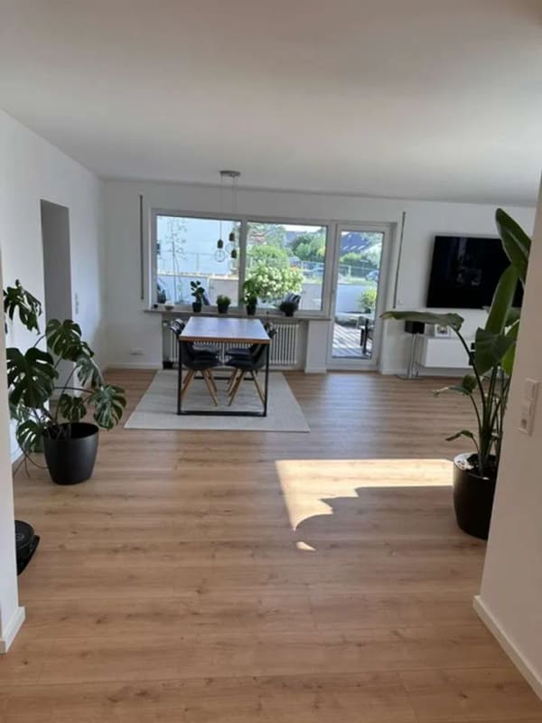 Immobilie in Essingen - Ruhiges Wohnen in Essingens Bestlage: Helle 3-Zimmer-Wohnung mit 65 m² XXL-Terrasse - Bild 3