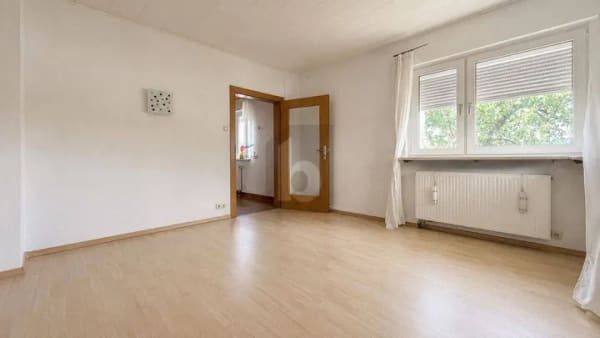 Immobilie in Sinn - RUHIGE ORTSRANDLAGE - VIEL POTENZIAL - Bild 3