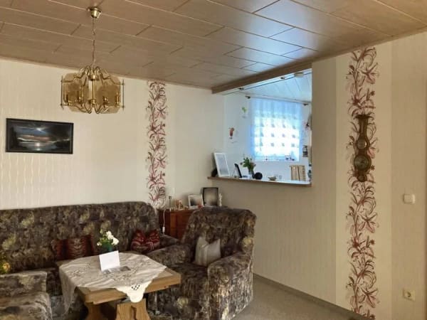 Immobilie in Allstedt - Ihr Zuhause mit Entwicklungspotenzial - Wohnen und Gestalten ! - Bild 2