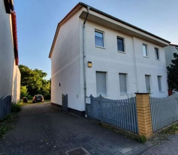 Immobilie in Gosen-Neu Zittau - Haus mit zwei Wohneinheiten und großzügigem Garten in Neu Zittau - Bild 1