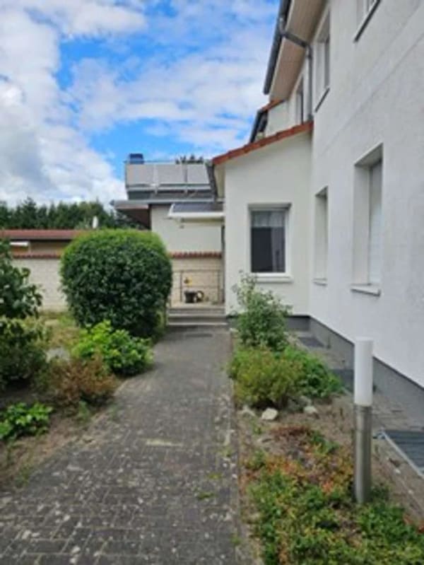 Immobilie in Gosen-Neu Zittau - Haus mit zwei Wohneinheiten und großzügigem Garten in Neu Zittau - Bild 3