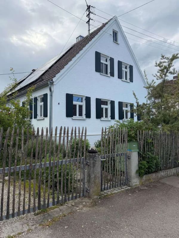 Immobilie in Finningen - Liebevoll saniertes Bauernhaus mit Stadel, Garten & viel Potenzial - Bild 0