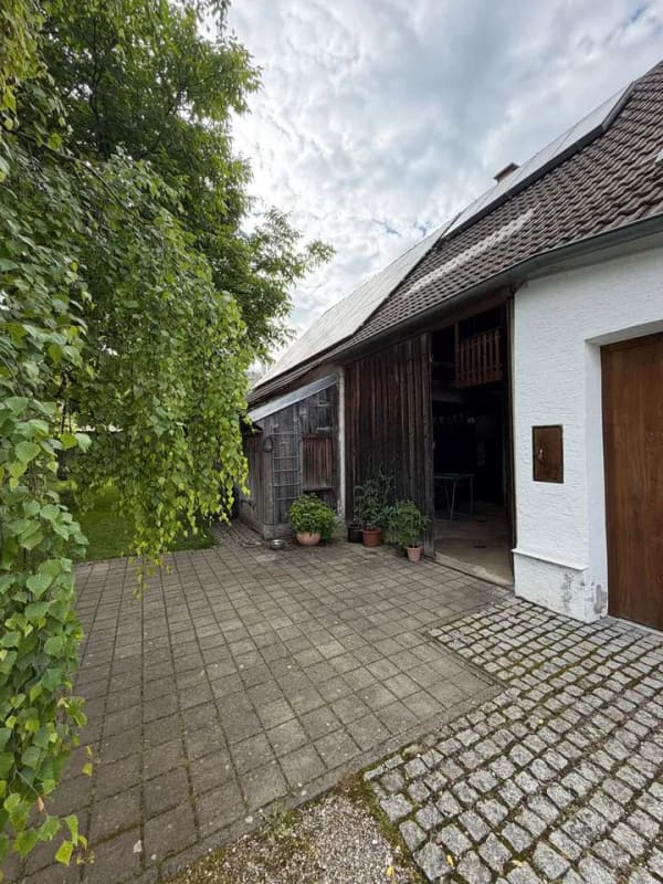 Immobilie in Finningen - Liebevoll saniertes Bauernhaus mit Stadel, Garten & viel Potenzial - Bild 3