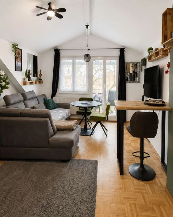 Immobilie in Dinkelsbühl - Moderne Dachgeschosswohnung mit traumhaftem Ausblick - rentabel vermietet! - Bild 1
