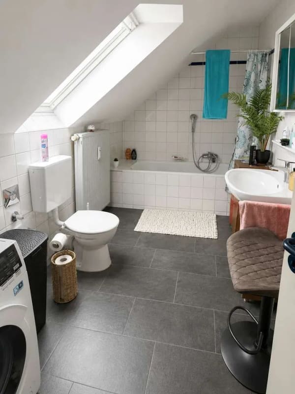 Immobilie in Dinkelsbühl - Moderne Dachgeschosswohnung mit traumhaftem Ausblick - rentabel vermietet! - Bild 2