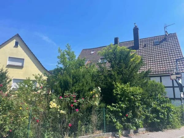 Immobilie in Keltern - Wohnhaus mit Geschichte, vielseitigem Raumangebot und zahlreichen Nebenflächen - Bild 2