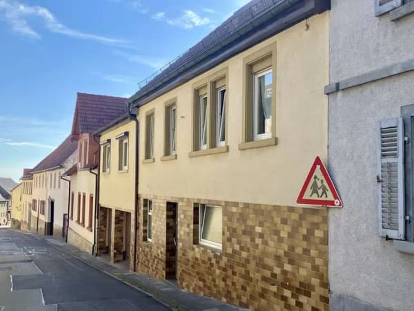 Immobilie in Wattenheim - Charmantes Einfamilienhaus in zentraler Wohnlage von Wattenheim! - Bild 1