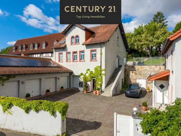 Immobilie in Gau-Bischofsheim - Repräsentatives Anwesen | Haupthaus & Gästehaus | Aufzug | Traumgarten | 5 Garagen | Weinkeller - Bild 0