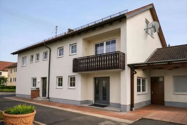 Immobilie in Jettingen-Scheppach - Großzügiges Zweifamilienhaus mit PV‑Anlage, viel Nebengelass (Provisionsfrei!)                       - Bild 1