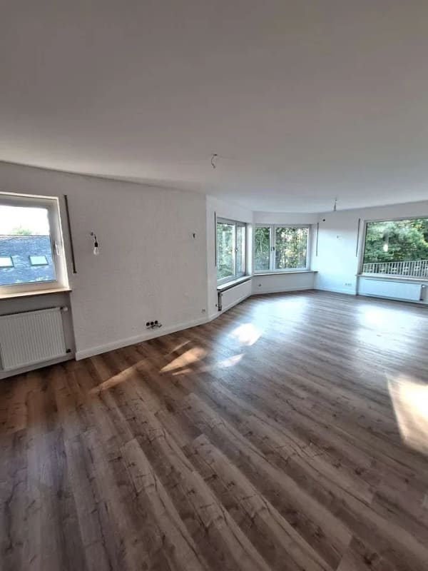Immobilie in Igel - 154 m² Erstbezug nach Sanierung | 4 Zimmer | 2 Balkone | große Terrasse | Garage | Nähe Luxemburg - Bild 1