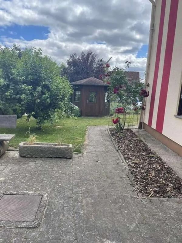 Immobilie in Schondra - Anwesen mit Einfamilienhaus inkl. ELW & zweitem Wohnhaus, Garagen, Carport, Scheune & Werkstatt - Bild 2