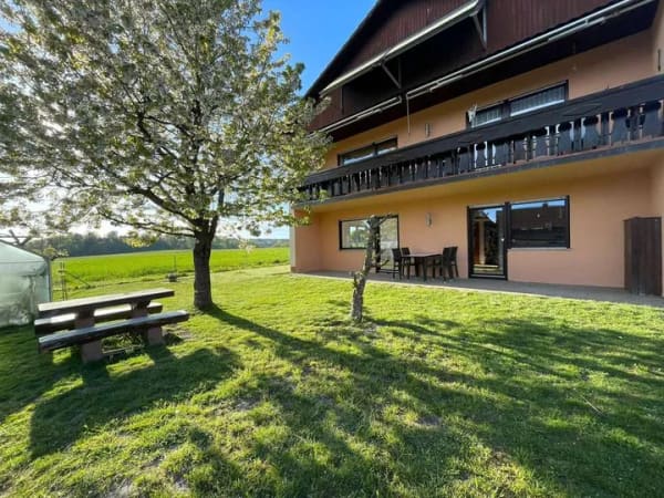 Immobilie in Schondra - Anwesen mit Einfamilienhaus inkl. ELW & zweitem Wohnhaus, Garagen, Carport, Scheune & Werkstatt - Bild 4