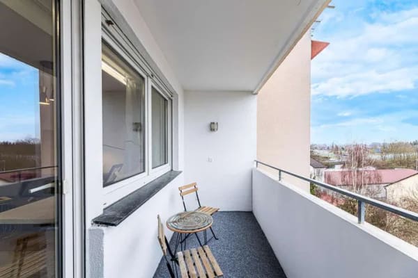 Immobilie in Hallstadt - Renovierte 3-Zimmer-Wohnung mit Balkon, Domblick, Aufzug und Garage - provisionsfrei - Bild 4