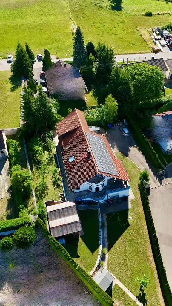 Immobilie in Herdwangen-Schönach - Vielseitiges Mehrfamilienhaus: Großzügiges Raumangebot in Aftholderberg - Bild 0