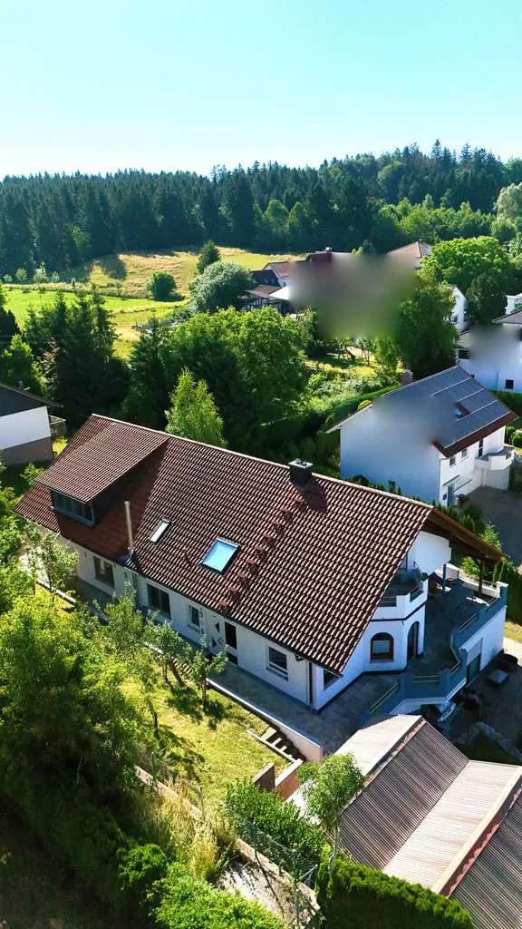 Immobilie in Herdwangen-Schönach - Vielseitiges Mehrfamilienhaus: Großzügiges Raumangebot in Aftholderberg - Bild 1