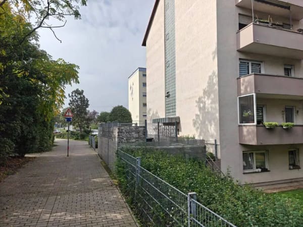 Immobilie in Viernheim - Attraktive 1-Zimmer-Eigentumswohnung – bezugsfrei, mit separater Küche und viel Potenzial - Bild 0