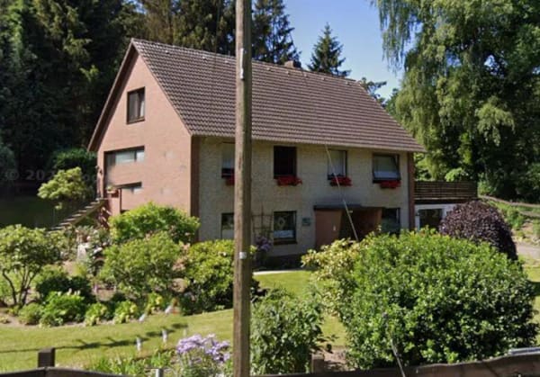 Immobilie in Linsburg - Zweifamilienhaus mit großem Eigentumsgrundstück im Nienburger Außenbereich - Bild 0