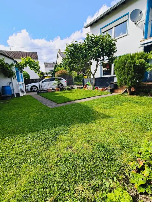 Immobilie in Plaidt - Modernisiertes Einfamilienhaus mit Einliegerwohnung und PV-Anlage | 210 m² | 2 Garagen | provisionsfre - Bild 0
