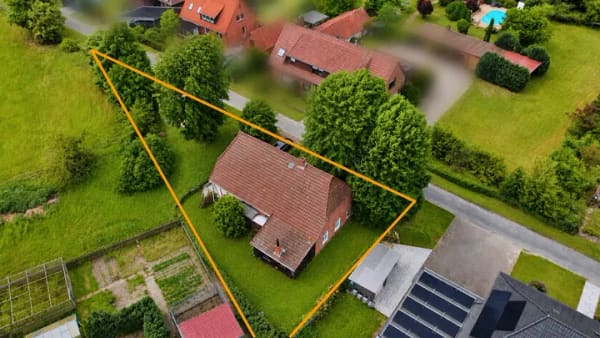 Immobilie in Dörverden - Dörverden Hülsen | Ein-/Zweifamilienhaus mit Fachwerk, Charme & Potenzial - Bild 0