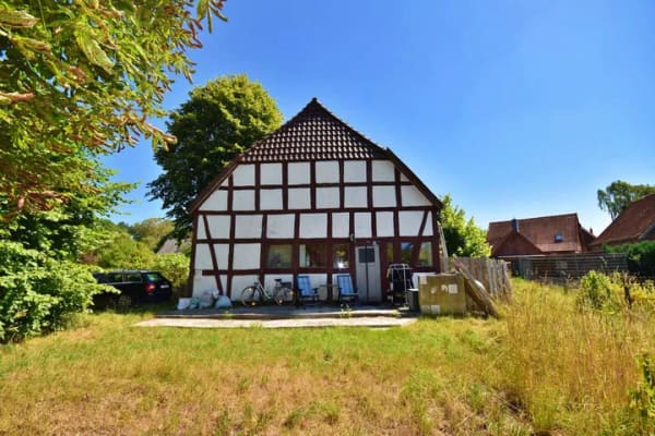 Immobilie in Dörverden - Dörverden Hülsen | Ein-/Zweifamilienhaus mit Fachwerk, Charme & Potenzial - Bild 1