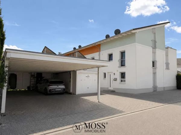 Immobilie in Heitersheim - Modernes Reihenmittelhaus in Heitersheim mit Garten, Dachterrasse & hochwertiger Ausstattung - Bild 0
