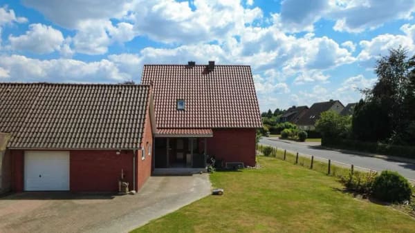 Immobilie in Affinghausen - Familienglück auf 926 m² – gepflegtes Einfamilienhaus mit Vollkeller & Traumgarten - Bild 2