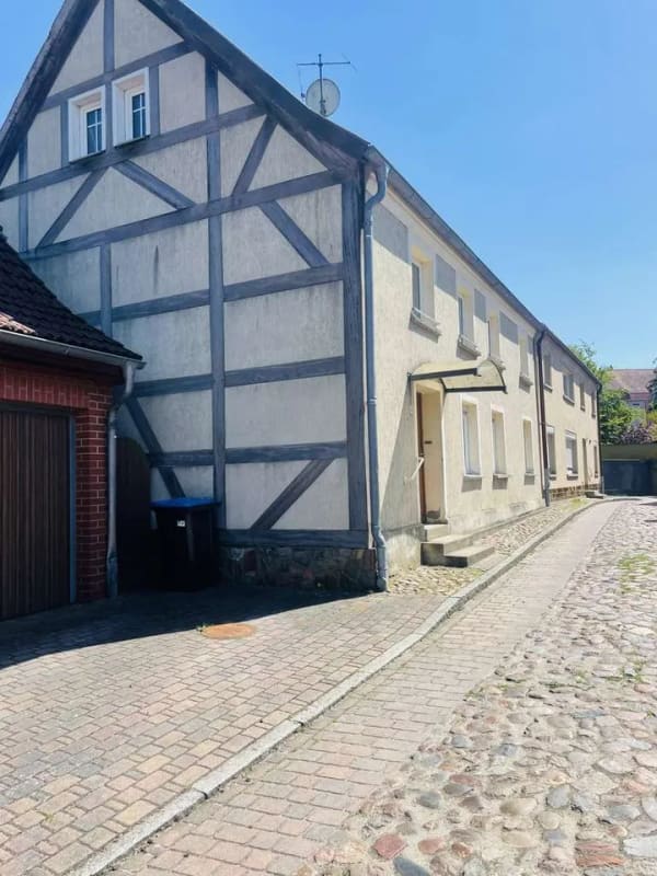 Immobilie in Halenbeck-Rohlsdorf - Haus mit Blick zum Meyenburger Park  - Bild 1
